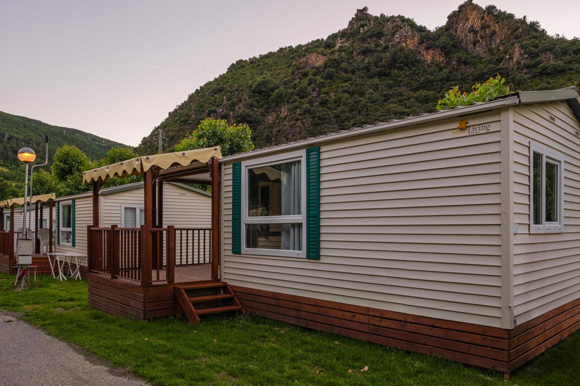 Frontera Bungalow Park Farga de Moles Exterior photo