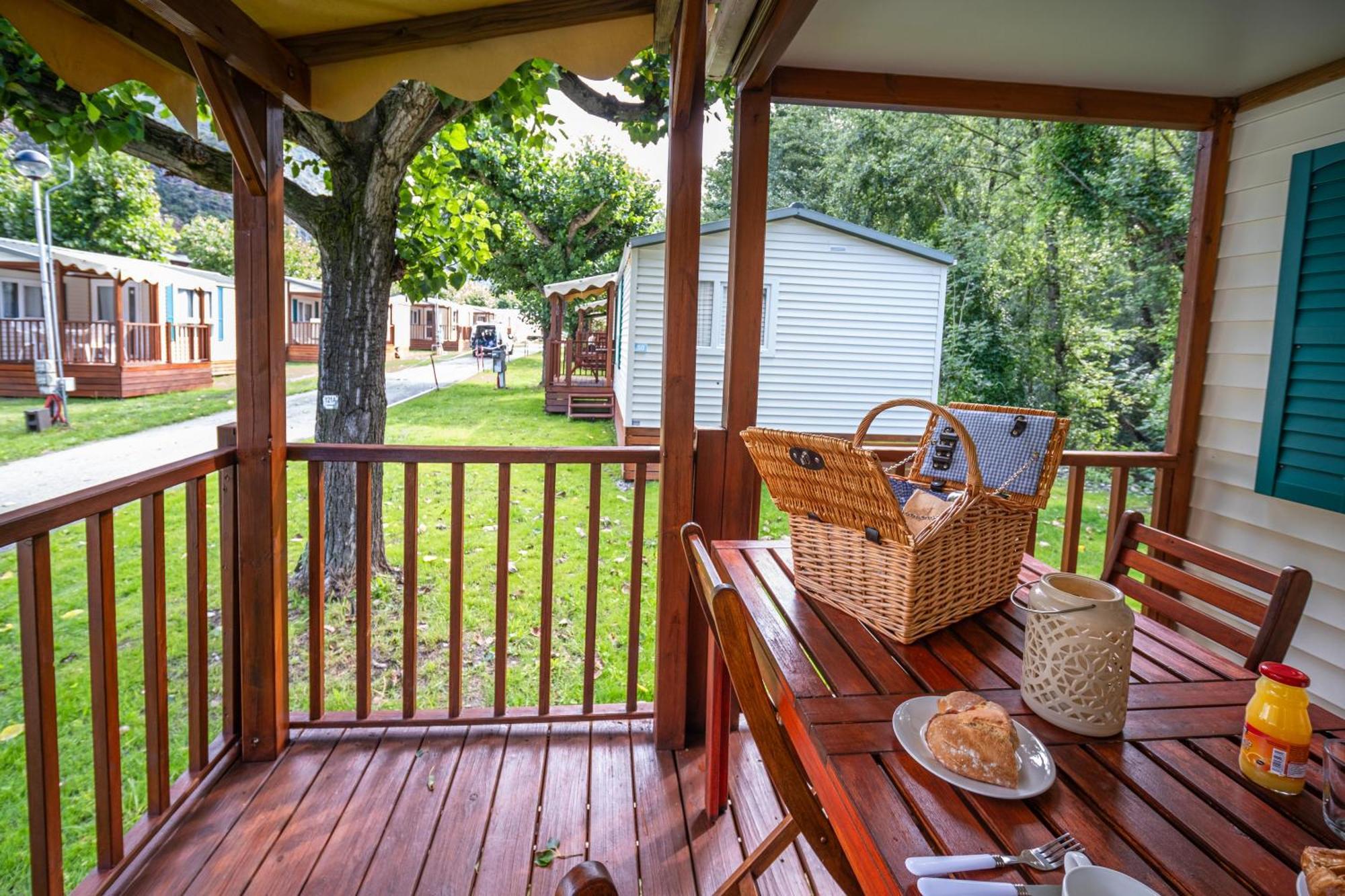 Frontera Bungalow Park Farga de Moles Exterior photo